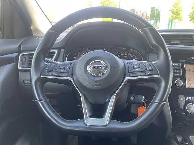 Nissan QASHQAI 1.3 DIGT 140 PS SHIRO NAVI AC KAMERA SHZ ACENTA