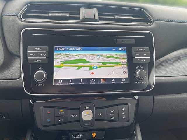 Nissan LEAF (ZE1), 40kw, Kamera, Sitzheizung, Navi, TEKNA