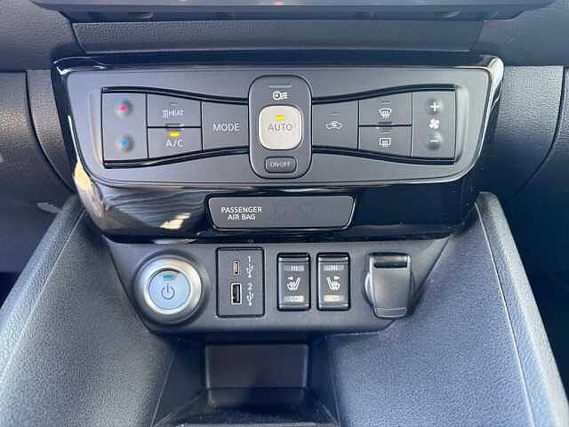 Nissan Leaf 40 kWh N-Connecta Winter, LED, CCS Laden m&ouml;glich*