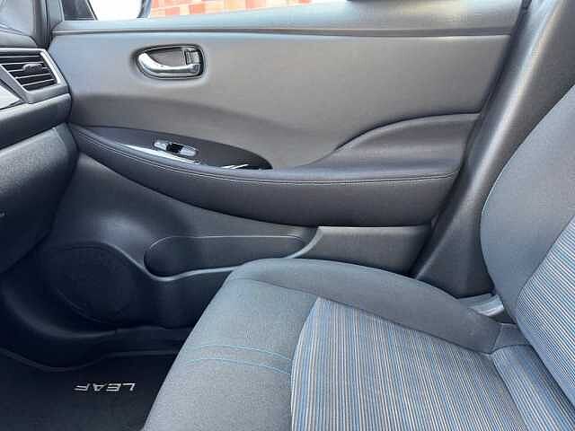 Nissan Leaf 40 kWh N-Connecta Winter, LED, CCS Laden m&ouml;glich*