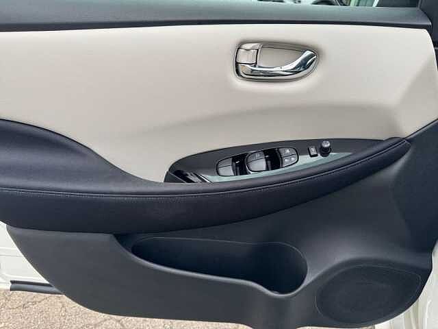 Nissan Leaf 40 kWh N-Connecta CCS Laden m&ouml;glich *