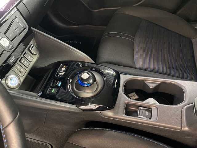 Nissan Leaf 40 kWh N-Connecta 12.2029 Garantie