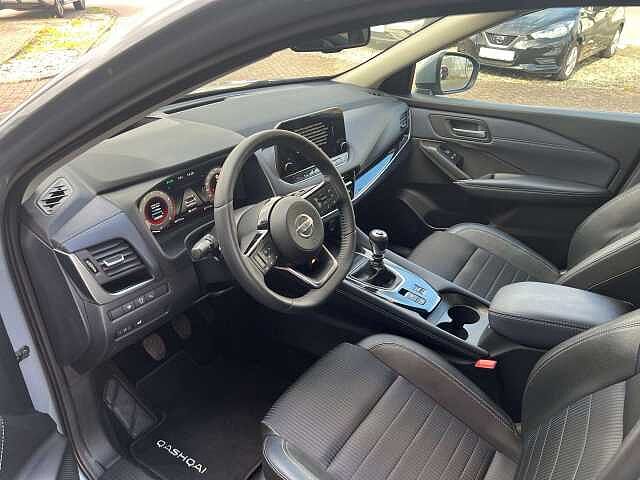 Nissan Qashqai N-Connecta Winter Business Design Technology