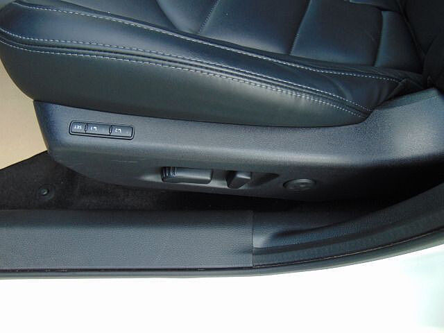 Nissan Qashqai 1.3 DIG-T 6-Gang MT Tekna Leder 360&deg; Alu