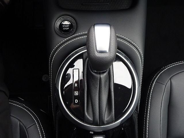 Nissan Juke Hybrid 1.6 Tekna BOSE BFS 19&#039; 360&deg; 19&#039;