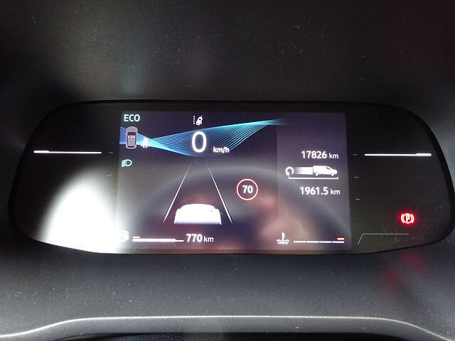 Nissan Primastar Kombi L1H1 2,8t Tekna Design 9Sitzer