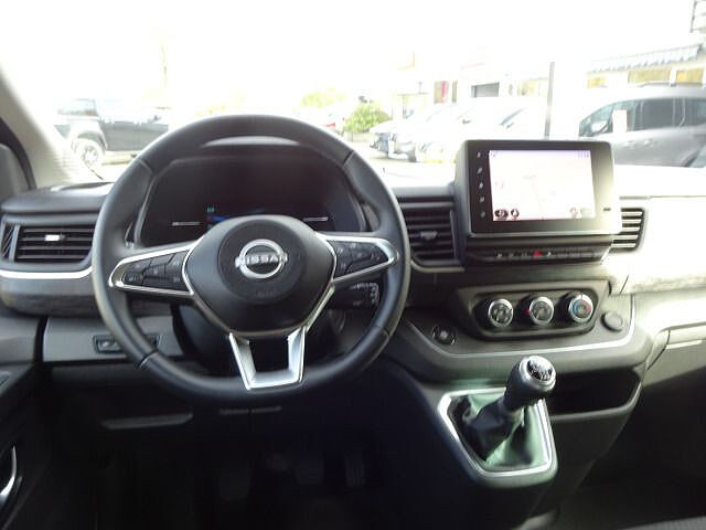 Nissan Primastar Kombi L1H1 2,8t Tekna Design 9Sitzer