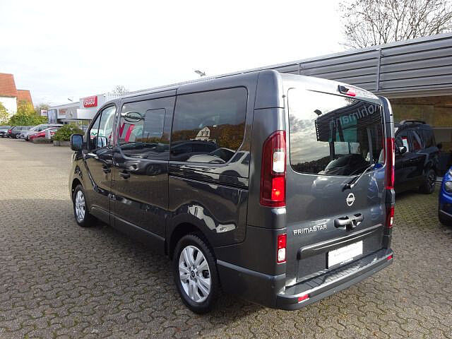 Nissan Primastar Kombi L1H1 2,8t Tekna Design 9Sitzer