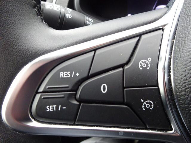 Nissan Primastar Kombi L1H1 2,8t Tekna Design 9Sitzer