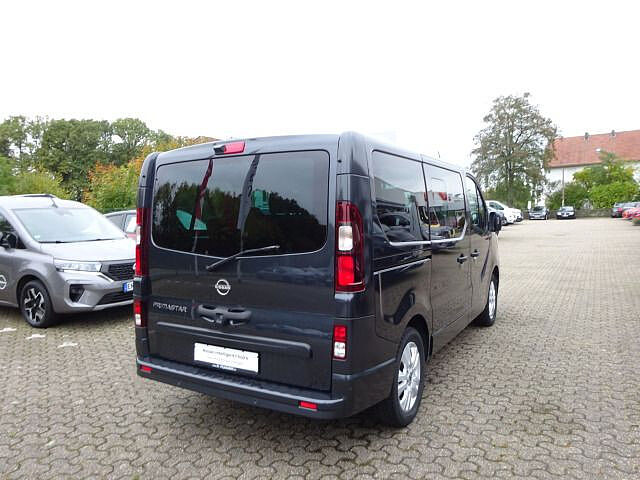 Nissan Primastar Kombi L1H1 2,8t Tekna Design 9Sitzer