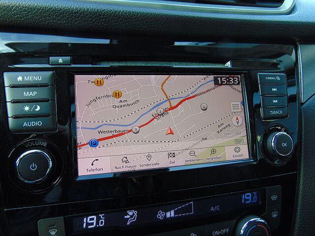 Nissan Qashqai 1.3 DIG-T MT6Tekna 360&deg; Navi Alu19&#039; AHK Alu19&#039;