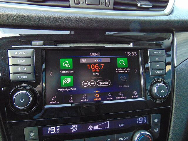 Nissan Qashqai 1.3 DIG-T MT6Tekna 360&deg; Navi Alu19&#039; AHK Alu19&#039;