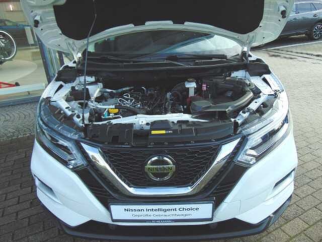 Nissan Qashqai 1.3 DIG-T MT6Tekna 360&deg; Navi Alu19&#039; AHK Alu19&#039;