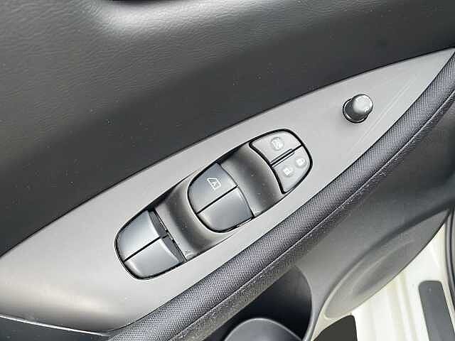 Nissan Leaf ACENTA 40 kWh (*R&Uuml;CKFAHRKAMERA*)