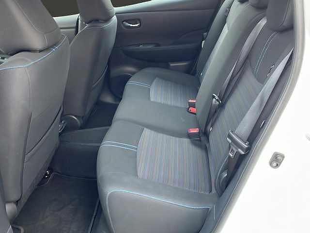 Nissan Leaf ACENTA 40 kWh (*R&Uuml;CKFAHRKAMERA*)