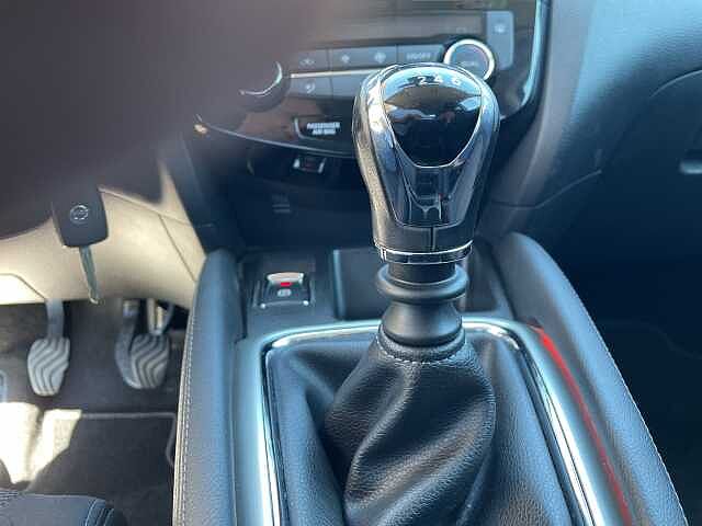 Nissan Qashqai ACENTA 115 PS ( * AHK * NAVI * )