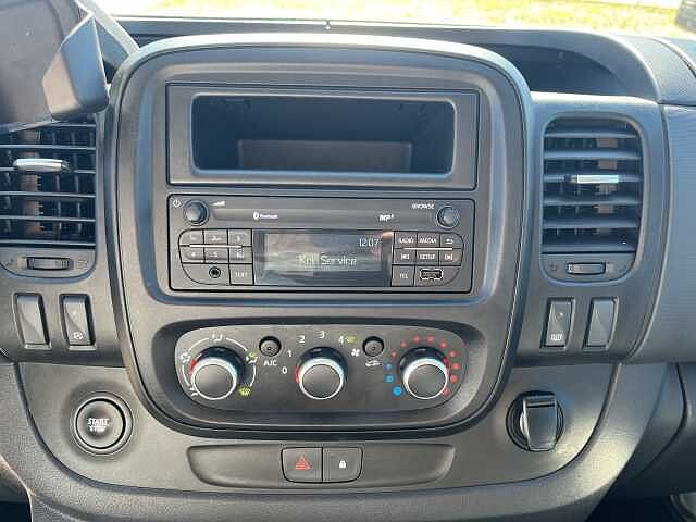 Nissan NV300 COMFORT L1H1 dci120 (*ANH&Auml;NGERKUPPLUNG*)