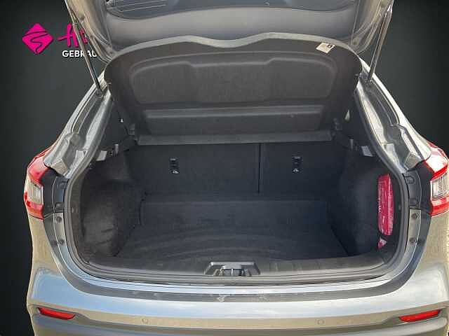 Nissan Qashqai N-WAY 1.3 DIG-T (*NAVI * PANORAMADACH*)