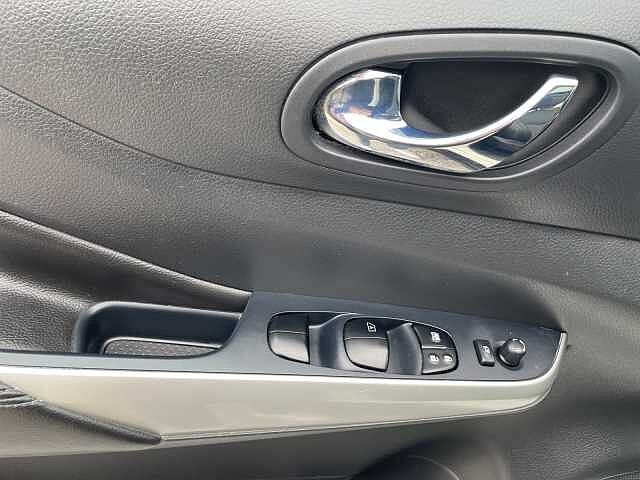 Nissan Navara N-GUARD 190 PS AUT. ( * SCHNEEPFLUG * )