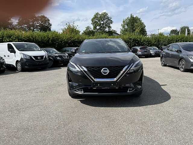 Nissan Qashqai 1.3 DIG-T MHEV - Tekna+ AHK
