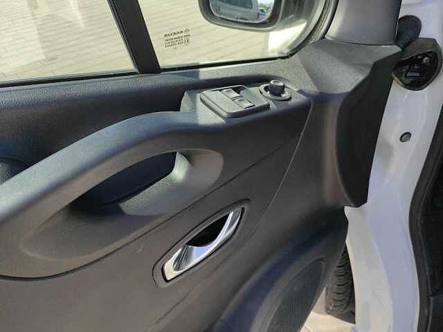 Nissan NV300 2.0l Kastenwagen L2H1 2,9t COMFORT, R&uuml;ckfahrkamera, Einparkhilfe Comfort