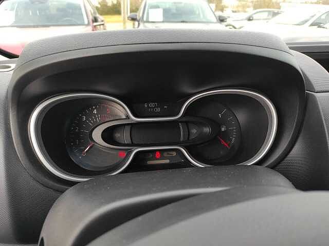 Nissan NV300 Kastenwagen L1H1 2,7t PRO 1.6l Klimaanlage, Einparkhilfe, Anh&auml;ngerkupplung Kastenwagen L1H1 2,7t PRO 1.6l Klimaanlage, Einparkhilfe, Anh&auml;ngerkupplung