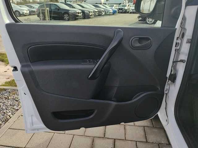 Nissan NV250 2,2t L2, Navi, R&uuml;ckfahrkamera Comfort