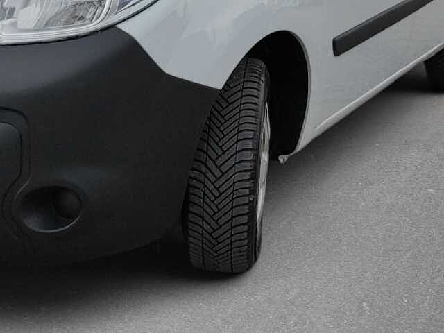 Nissan NV250 2,0t  L1H1 Pro, Ausstattungs-Paket: Cool &amp; Sound