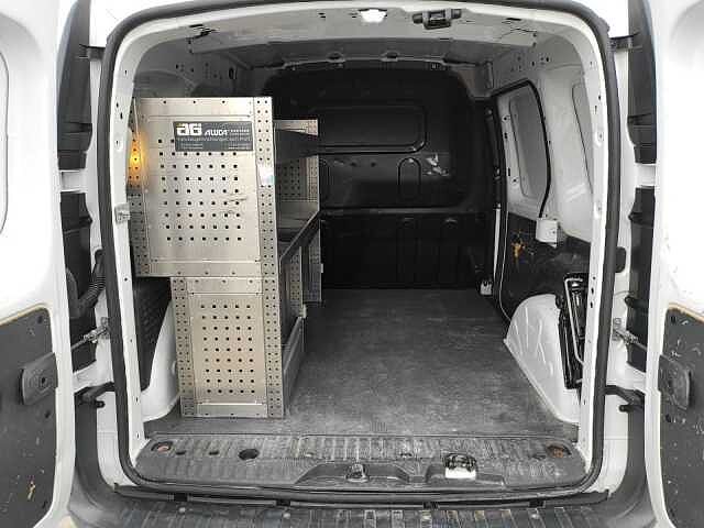 Nissan NV250 2,0t  L1H1 Pro, Ausstattungs-Paket: Cool &amp; Sound