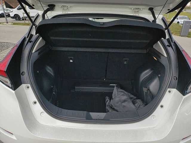 Nissan Leaf 40kwh Tekna, ProPilot, 360&deg; Kamera, Navigation, Sitzheizung 360