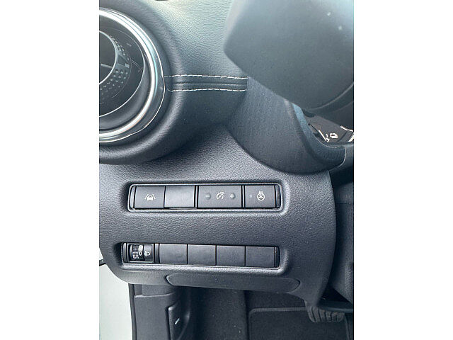 Nissan Juke 1.6 Hybrid N-Connecta Hybrid