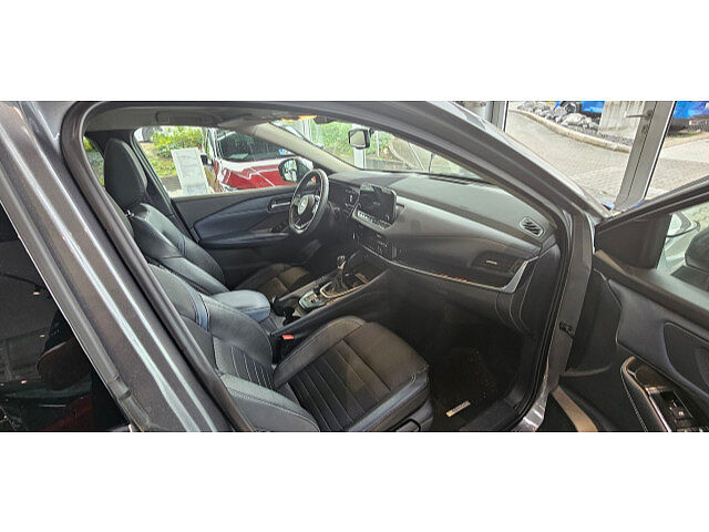 Nissan Qashqai 1.3 DIG-T Premier Limited Edition