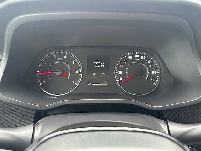 Nissan Primastar 2,8t dCi 110 DPF L1H1 2,8t Visia (Euro-6)