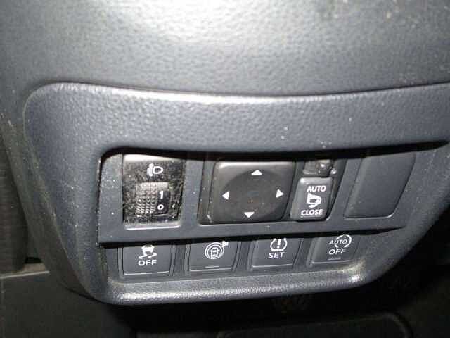 Nissan Juke 1.2 DIG-T 360 N-Connecta  Navi, 8-fach, Gar
