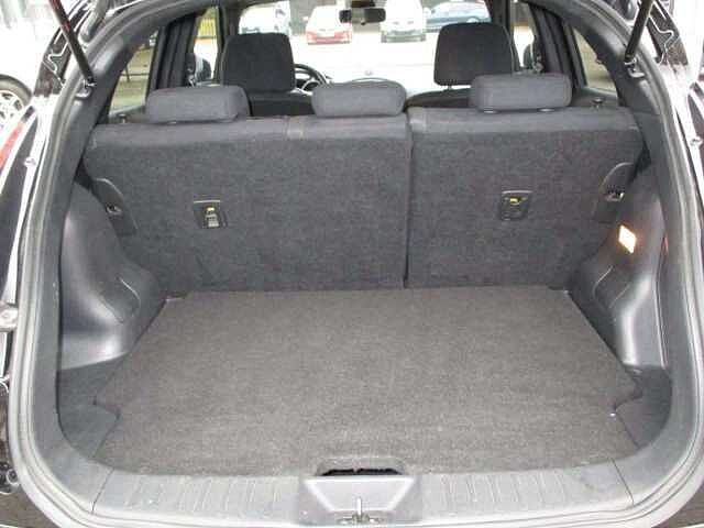 Nissan Juke 1.2 DIG-T 360 N-Connecta  Navi, 8-fach, Gar