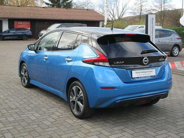 Nissan Leaf N-Connecta 40 kW/h Winterpak. 8-fach Bereif