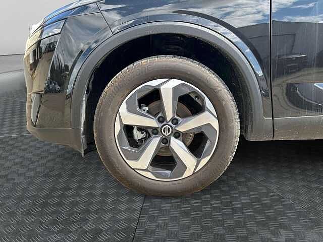 Nissan Qashqai DIG-T 1.3 140PS MT6 N-Connect, LED,Navi,360&deg; Kamer