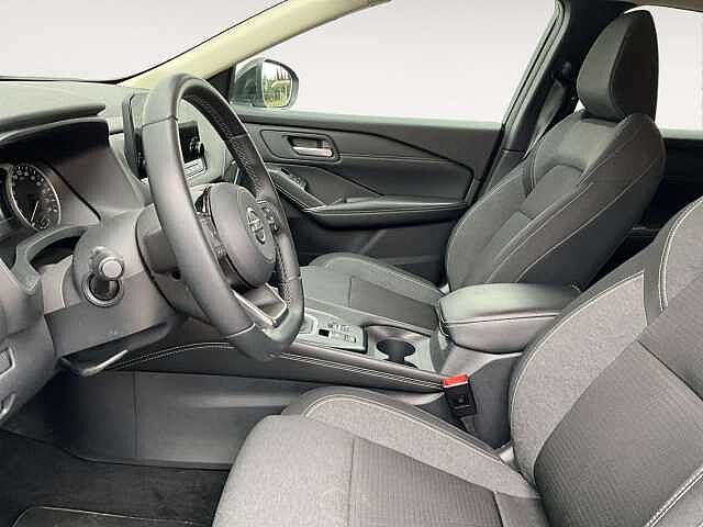 Nissan Qashqai 1.3 DIG-T N-Connetcta MHEV LED Winter Paket, elek