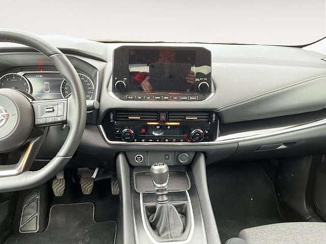 Nissan Qashqai 1.3 DIG-T N-Connetcta MHEV LED Winter Paket, elek