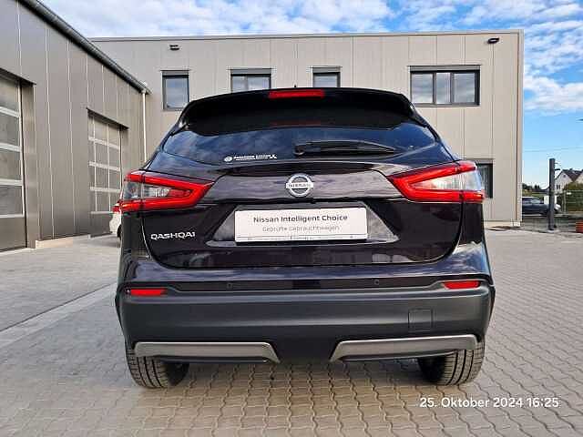 Nissan Qashqai N-Connecta 1.3 16V KAT Metallic Automatik