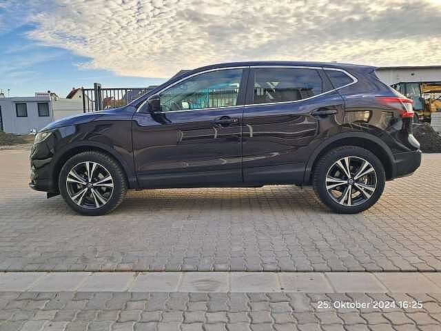 Nissan Qashqai N-Connecta 1.3 16V KAT Metallic Automatik