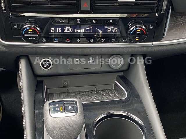 Nissan X-Trail 1.5 VC-T AT EU-Fahrz,Tekna+Schiebed, 20&#039; Leder ,7S