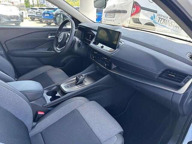 Nissan QASHQAI MY24 1.3 DIG-T MHEV 158 PS Xtronic N-Connecta Winter Komfort 2 Farben