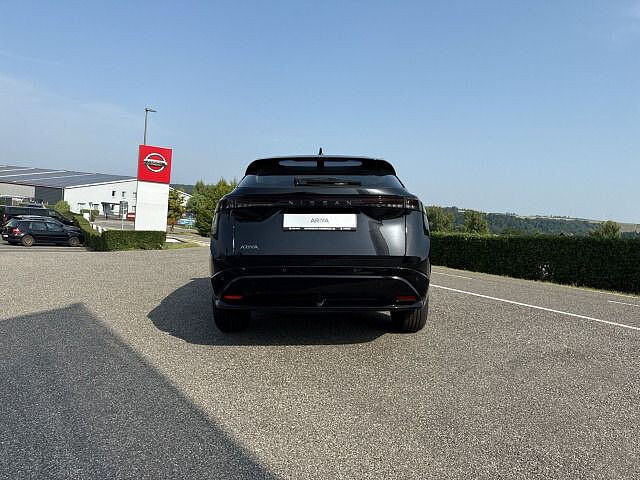 Nissan Ariya  63kWh 22KW Basis