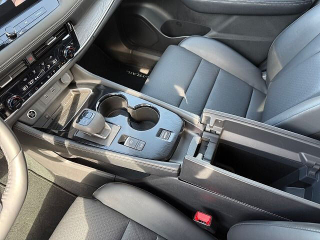 Nissan X-Trail MHEV Tekna, 360&deg;-Kam., WINTER, HUD 360