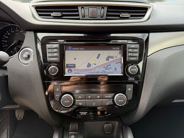 Nissan Qashqai N-Connecta, PANO, 360&deg;-Kam., SHZ, LED 360
