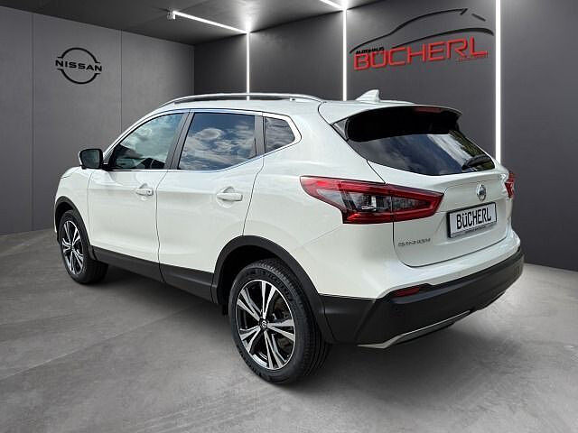 Nissan Qashqai N-Connecta, PANO, 360&deg;-Kam., SHZ, LED 360