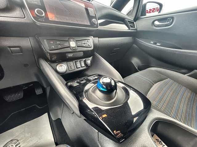 Nissan Leaf Klimaaut.|CarPlay|NAVI|Kamera|LED|SHZ|PDC N-CONNECTA
