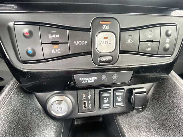 Nissan Leaf Klimaaut.|CarPlay|NAVI|Kamera|LED|SHZ|PDC N-CONNECTA