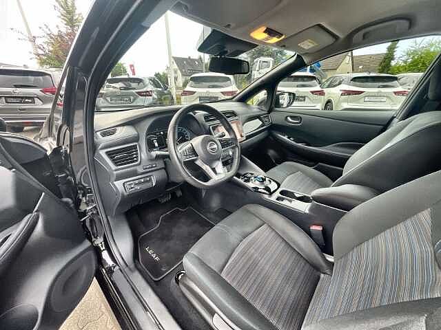 Nissan Leaf Klimaaut.|CarPlay|NAVI|Kamera|LED|SHZ|PDC N-CONNECTA